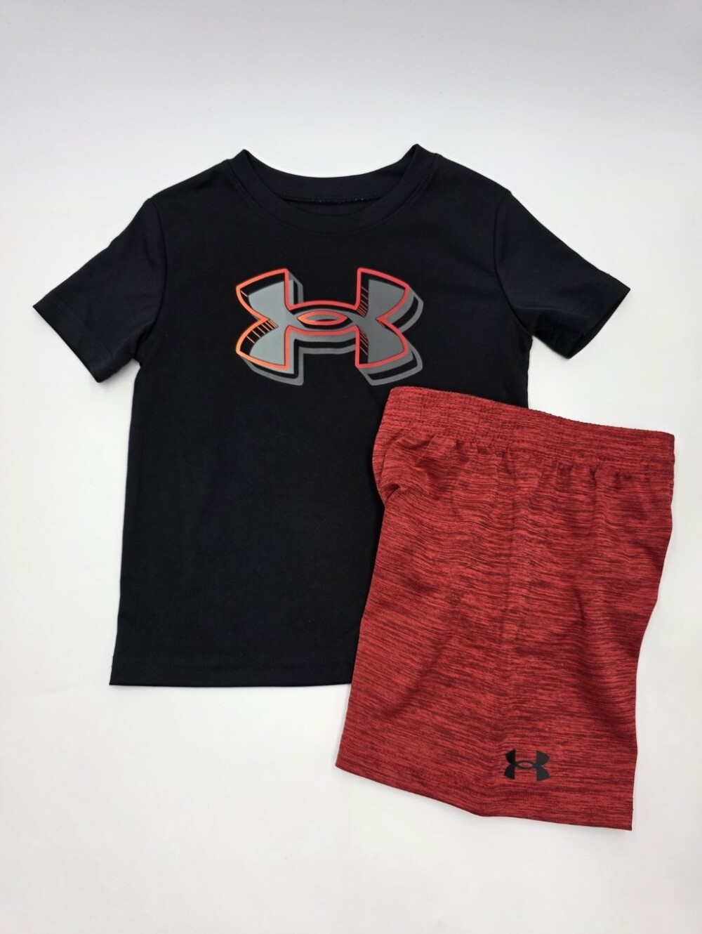 Under Armour boys' performance tee and shorts set size 3T